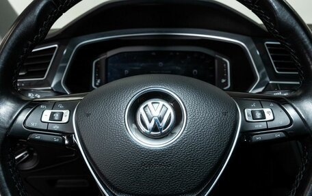 Volkswagen Tiguan II, 2019 год, 2 699 000 рублей, 11 фотография