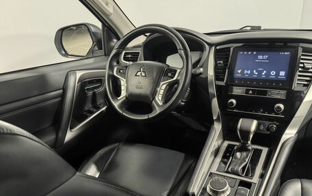 Mitsubishi Pajero Sport III рестайлинг, 2022 год, 4 199 000 рублей, 19 фотография