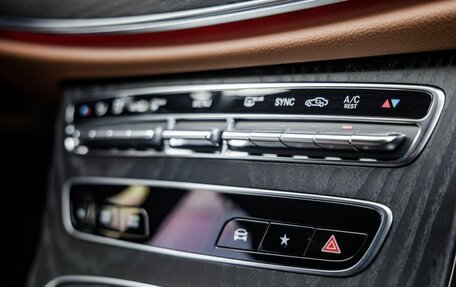 Mercedes-Benz E-Класс, 2020 год, 5 598 000 рублей, 26 фотография