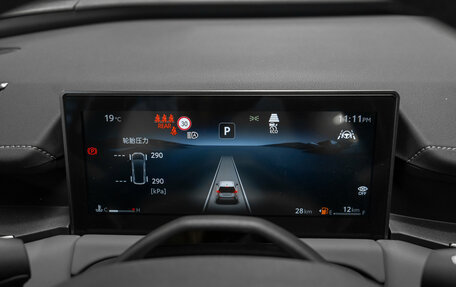 Toyota RAV4, 2025 год, 4 990 000 рублей, 12 фотография