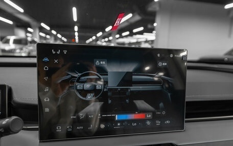 Toyota RAV4, 2025 год, 4 990 000 рублей, 16 фотография