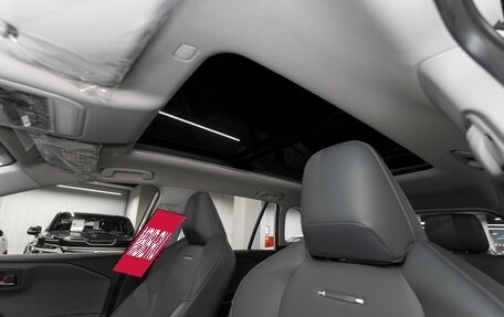 Toyota RAV4, 2025 год, 4 990 000 рублей, 10 фотография