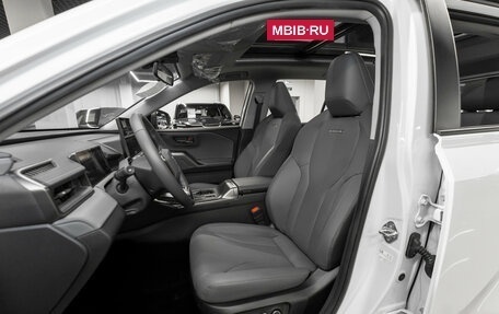 Toyota RAV4, 2025 год, 4 990 000 рублей, 9 фотография