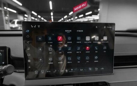 Toyota RAV4, 2025 год, 4 990 000 рублей, 19 фотография