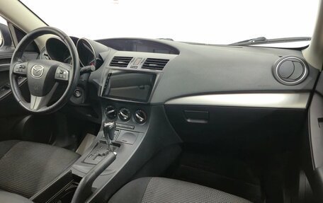 Mazda 3, 2013 год, 1 060 000 рублей, 12 фотография