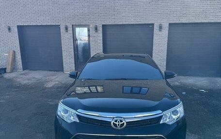 Toyota Camry, 2016 год, 2 295 000 рублей, 2 фотография
