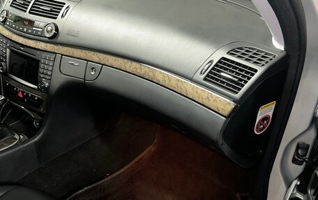 Mercedes-Benz E-Класс, 2008 год, 2 500 000 рублей, 17 фотография