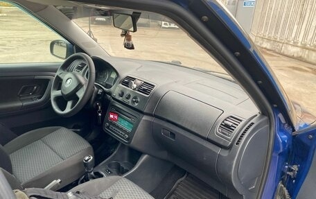 Skoda Fabia II, 2013 год, 450 000 рублей, 3 фотография