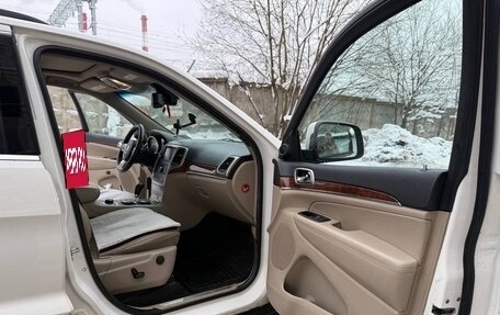 Jeep Grand Cherokee, 2012 год, 1 900 000 рублей, 12 фотография