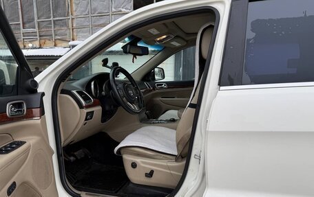 Jeep Grand Cherokee, 2012 год, 1 900 000 рублей, 19 фотография