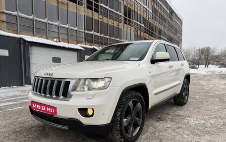 Jeep Grand Cherokee, 2012 год, 1 900 000 рублей, 26 фотография