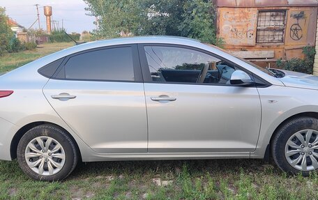 Hyundai Solaris II рестайлинг, 2019 год, 1 650 000 рублей, 5 фотография