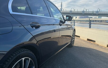 Mercedes-Benz E-Класс, 2016 год, 3 000 000 рублей, 4 фотография