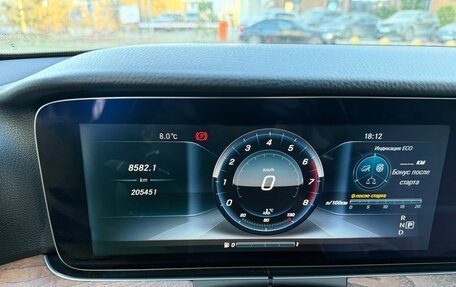 Mercedes-Benz E-Класс, 2016 год, 3 000 000 рублей, 21 фотография