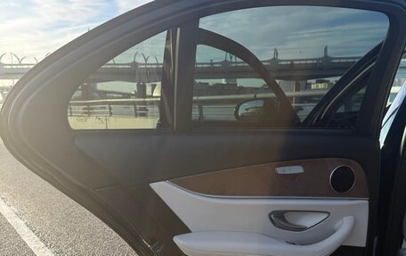 Mercedes-Benz E-Класс, 2016 год, 3 000 000 рублей, 16 фотография