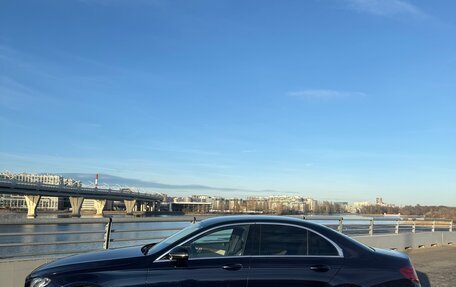 Mercedes-Benz E-Класс, 2016 год, 3 000 000 рублей, 17 фотография