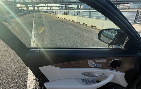 Mercedes-Benz E-Класс, 2016 год, 3 000 000 рублей, 19 фотография