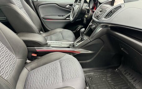 Opel Zafira C рестайлинг, 2012 год, 930 000 рублей, 11 фотография