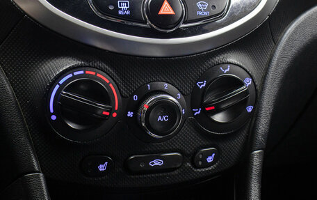 Hyundai Solaris II рестайлинг, 2012 год, 749 000 рублей, 19 фотография