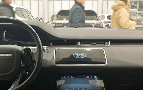 Land Rover Range Rover Evoque II, 2019 год, 3 580 000 рублей, 15 фотография