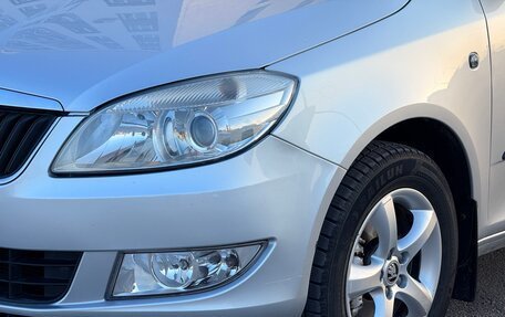 Skoda Fabia II, 2013 год, 895 000 рублей, 5 фотография