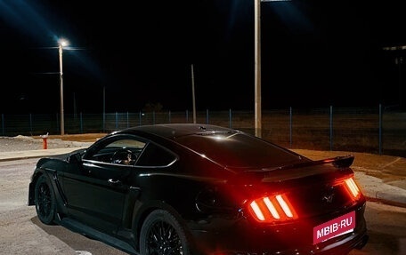 Ford Mustang VI рестайлинг, 2016 год, 2 590 000 рублей, 9 фотография