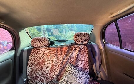 Toyota Platz, 2001 год, 319 000 рублей, 11 фотография