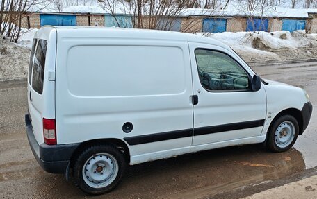 Peugeot Partner II рестайлинг 2, 2011 год, 285 000 рублей, 4 фотография