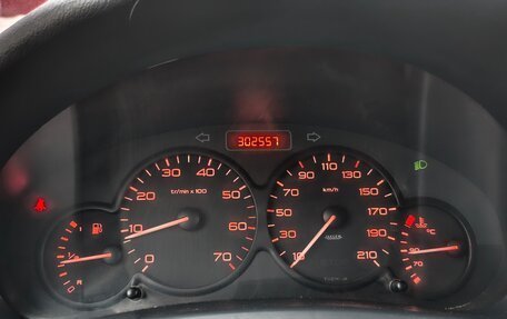 Peugeot Partner II рестайлинг 2, 2011 год, 285 000 рублей, 7 фотография