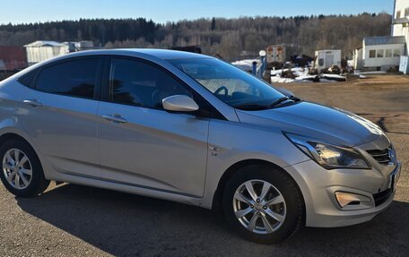 Hyundai Solaris II рестайлинг, 2016 год, 1 075 000 рублей, 3 фотография