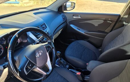 Hyundai Solaris II рестайлинг, 2016 год, 1 075 000 рублей, 11 фотография