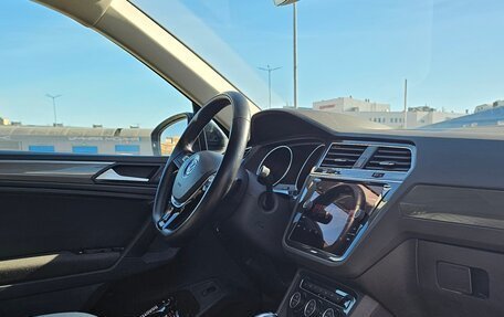 Volkswagen Tiguan II, 2019 год, 2 849 000 рублей, 9 фотография