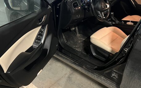 Mazda 6, 2017 год, 1 970 000 рублей, 11 фотография