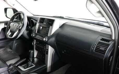 Toyota Land Cruiser Prado 150 рестайлинг 2, 2011 год, 2 450 000 рублей, 8 фотография