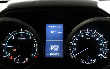 Toyota Land Cruiser Prado 150 рестайлинг 2, 2011 год, 2 450 000 рублей, 9 фотография