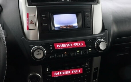 Toyota Land Cruiser Prado 150 рестайлинг 2, 2011 год, 2 450 000 рублей, 11 фотография