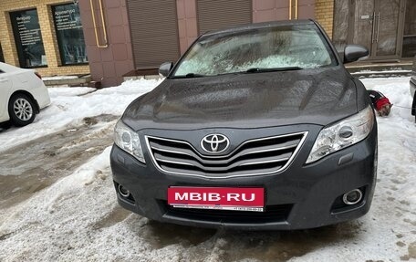 Toyota Camry, 2010 год, 1 100 000 рублей, 1 фотография