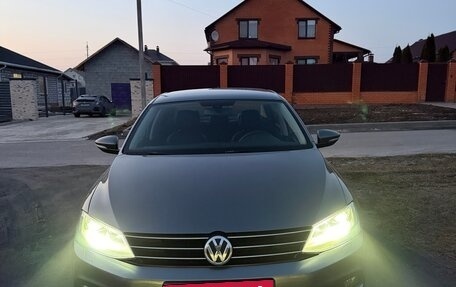 Volkswagen Jetta VI, 2014 год, 980 000 рублей, 1 фотография