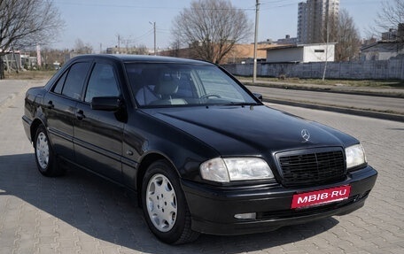 Mercedes-Benz C-Класс, 1998 год, 325 000 рублей, 1 фотография