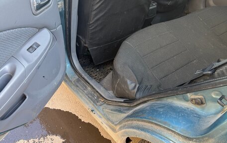 Nissan Almera, 2003 год, 380 000 рублей, 21 фотография