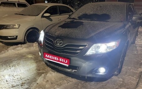 Toyota Camry, 2010 год, 1 100 000 рублей, 2 фотография