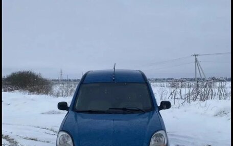 Renault Kangoo II рестайлинг, 2004 год, 230 000 рублей, 2 фотография