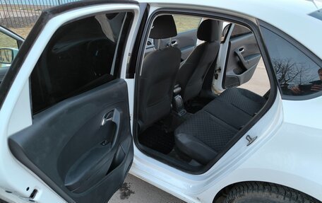 Volkswagen Polo VI (EU Market), 2018 год, 900 000 рублей, 13 фотография