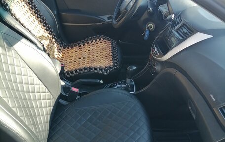 Hyundai Solaris II рестайлинг, 2013 год, 520 000 рублей, 4 фотография