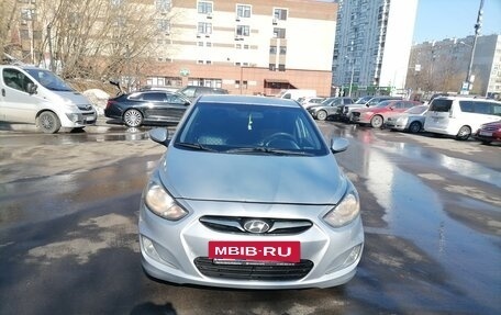 Hyundai Solaris II рестайлинг, 2013 год, 520 000 рублей, 9 фотография