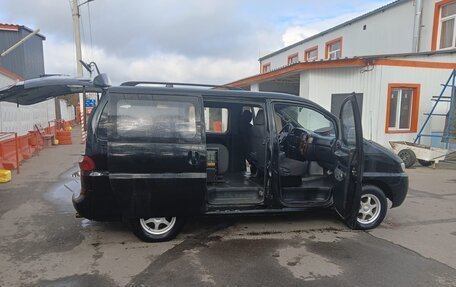 Hyundai H-1 II рестайлинг, 2001 год, 850 000 рублей, 2 фотография