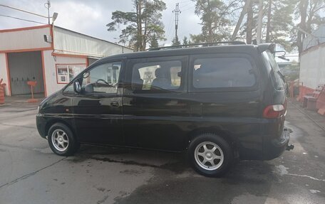 Hyundai H-1 II рестайлинг, 2001 год, 850 000 рублей, 9 фотография