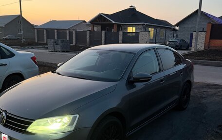 Volkswagen Jetta VI, 2014 год, 980 000 рублей, 2 фотография