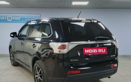 Mitsubishi Outlander III рестайлинг 3, 2012 год, 1 512 000 рублей, 7 фотография