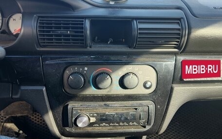 Dodge Stratus II, 2001 год, 130 000 рублей, 5 фотография